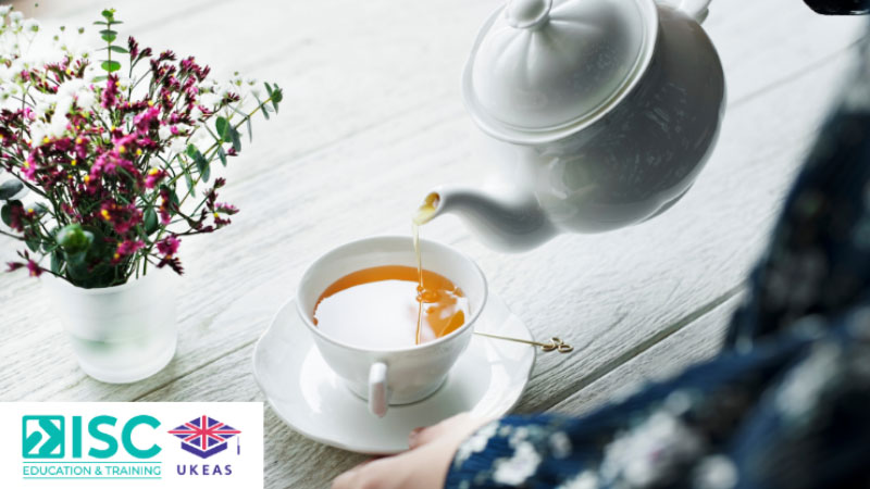 Một văn hóa khác của người Anh đó là hoạt động uống trà chiều (afternoon tea) rất phổ biến