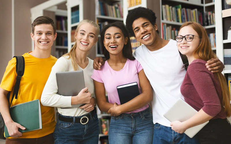 Sinh viên tham gia chương trình tiếng Anh Cambridge English