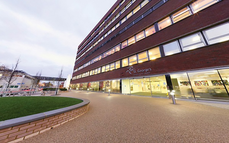Toàn cảnh đại học St. George's University UK