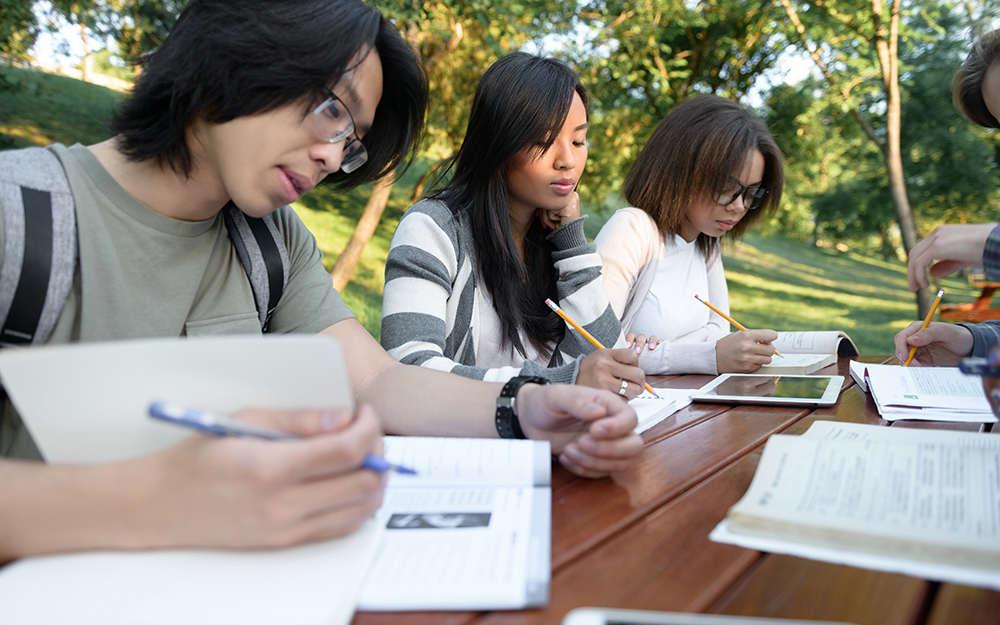 Tham khảo: Coursera