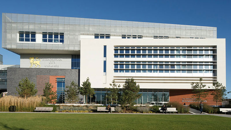 Đại học Birmingham City không yêu cầu Ielts