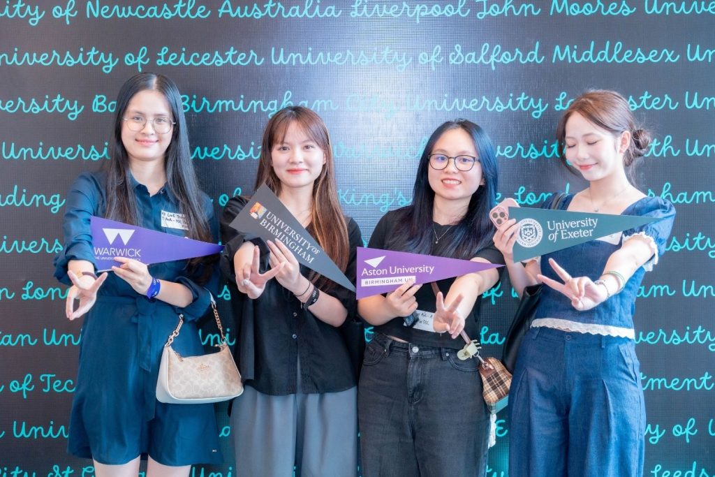 Mô Hình Student Support Center: Sức Mạnh Từ Đội Ngũ "5X Experts"