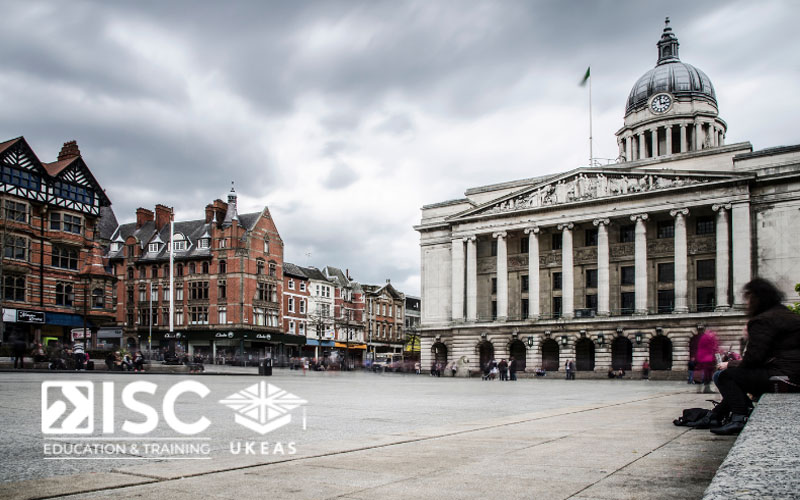 Quảng trường Nottingham là nơi diễn ra của nhiều hoạt động thú vị nơi đây