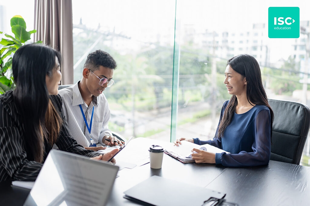 Làm việc tại Úc sau khi tốt nghiệp. Tổng hợp các ngành khát nhân lực tại Úc