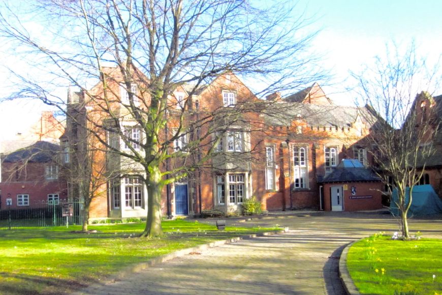 Học bổng từ đại học Bishop Grosseteste University