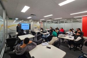 cao-dang-gateway-business-college