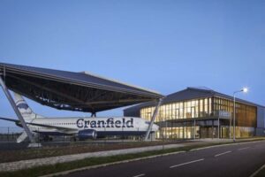 Đại học Cranfield University | Tổng quan, học bổng và học phí mới nhất 2025