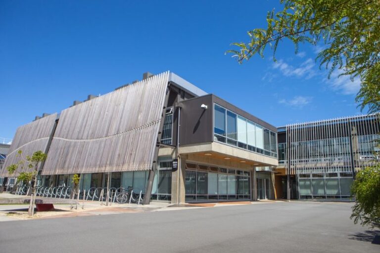 Có nên theo học tại học viện Whitireia New Zealand, Porirua? Cập nhật mới nhất 2025