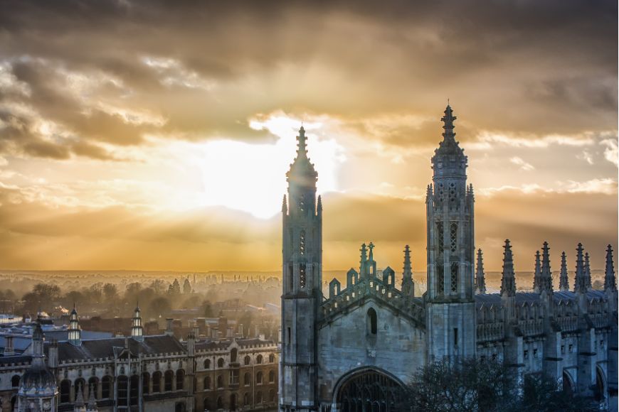 Mức lương triển vọng theo trình độ học vấn sau khi tốt nghiệp đại học University of Cambridge