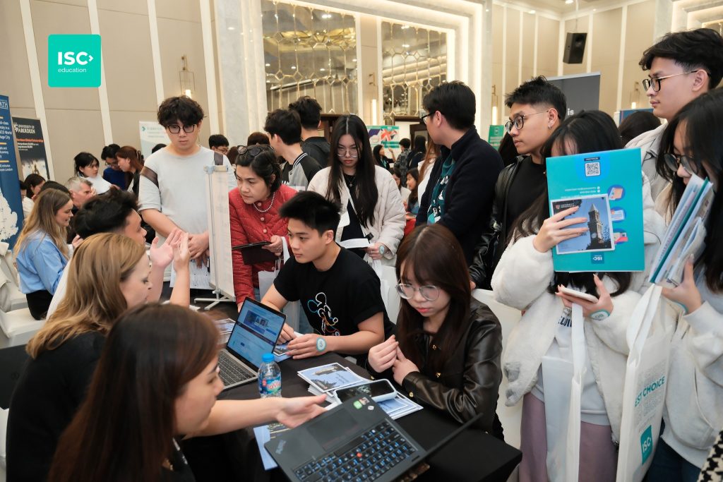 Bộ câu hỏi chiến lược dành cho đại diện tuyển sinh của trường. Hình ảnh trực tiếp tại hội thảo du học Úc StudyWorld (Tổ chức bởi ISC Education)
