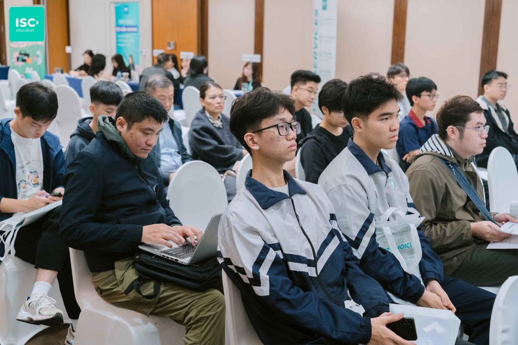 Tham dự triển lãm du học EduUK ngay mùa hè này!