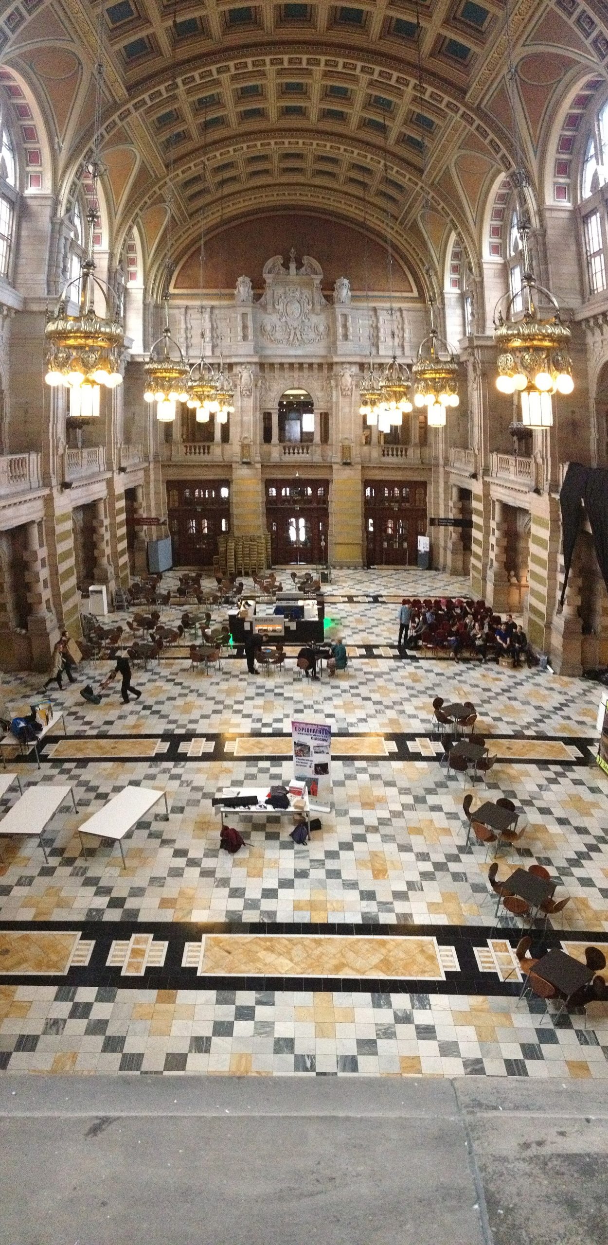 Không gian nội thất Kelvingrove Art Gallery and Museum, Glasgow