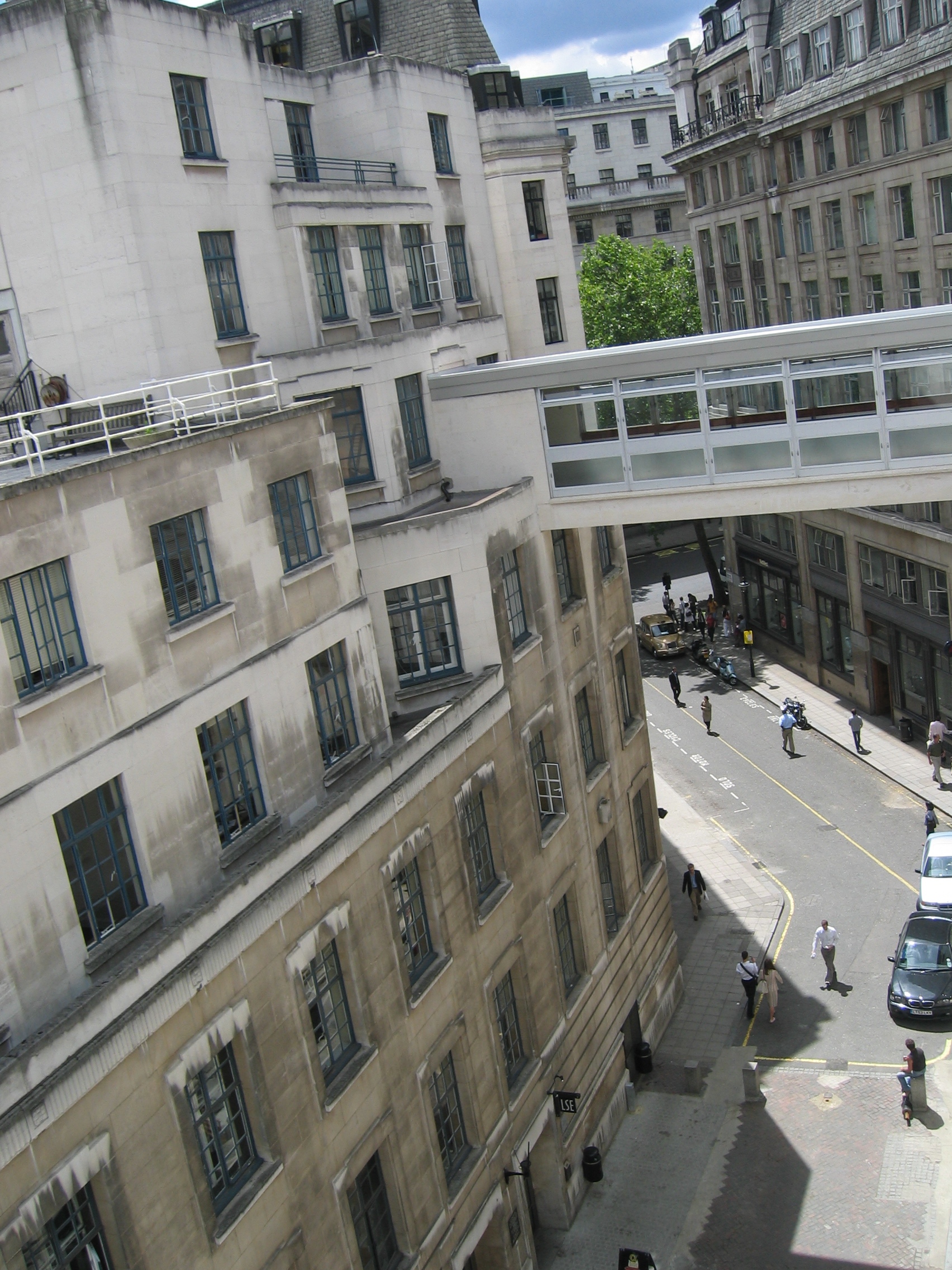 Khuôn viên LSE giữa trung tâm London – nơi đào tạo BSc Actuarial Science